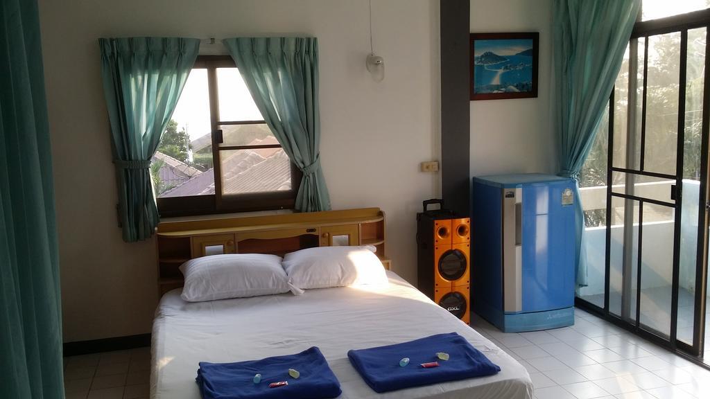 Parfun Guesthouse Ban Nai Rai ภายนอก รูปภาพ